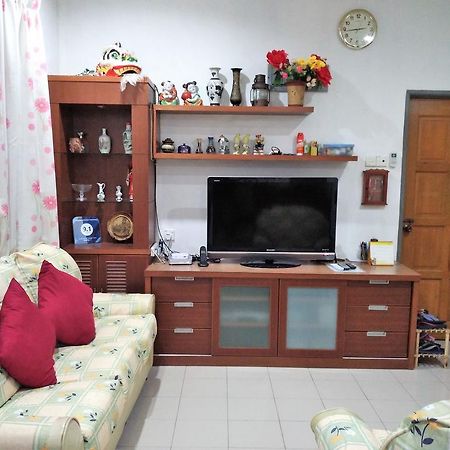 Cozy Mount Erskine Homestay George Town Buitenkant foto