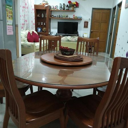 Cozy Mount Erskine Homestay George Town Buitenkant foto